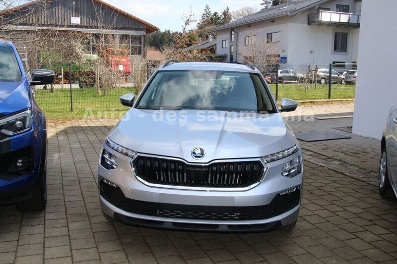 Silber Neu 2025 Skoda Kamiq Drive SUV | 25.500 € (Fairer Preis) - Bild 1/4