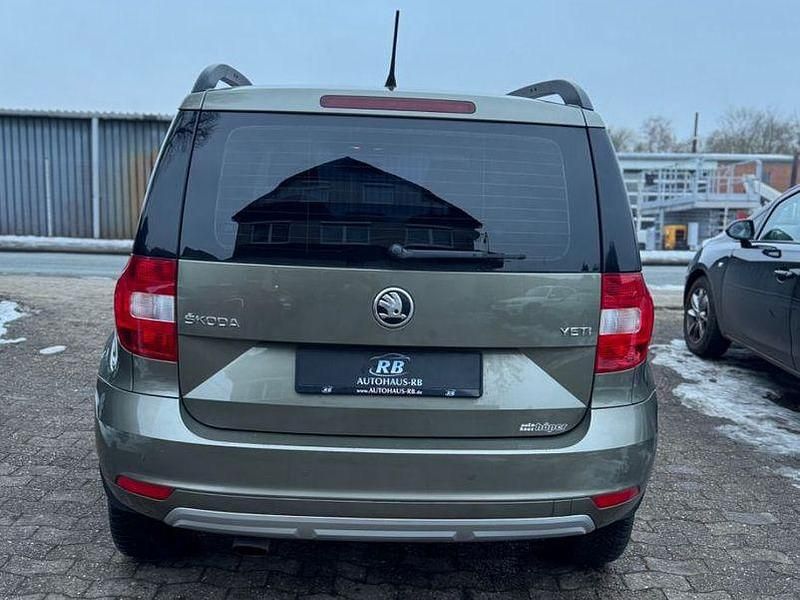 Gebraucht Skoda Yeti Cool Edition 110 PS (80 kW) 2015 Grün SUV