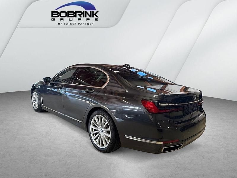 Gebraucht BMW 730 265 PS (194 kW) 2020 Grau Limousine