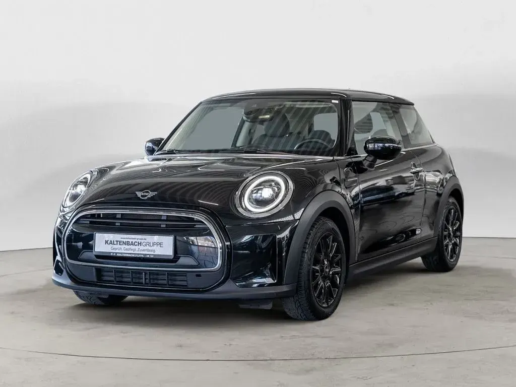 Gebraucht Mini Cooper Classic 136 PS (100 kW) 2022 Schwarz Kleinwagen