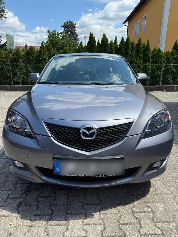 Grau Gebraucht 2006 Mazda 3 Kleinwagen | 3.500 € (Fairer Preis) - Bild 1/4