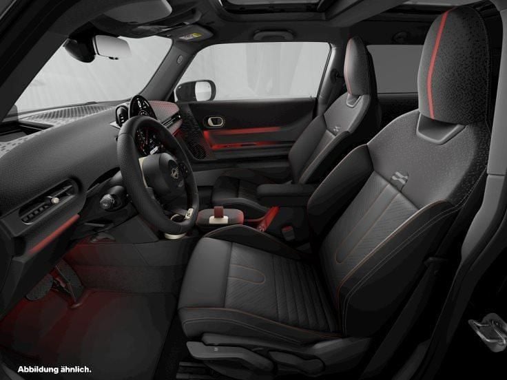 Second-hand Mini Cooper 114 kW (156 CP) 2025 Negru Hatchback