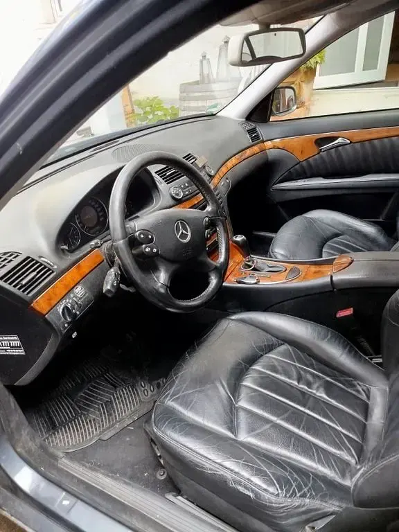 Gebraucht Mercedes E280 Elegance 190 PS (139 kW) 2006 Grau Kombi