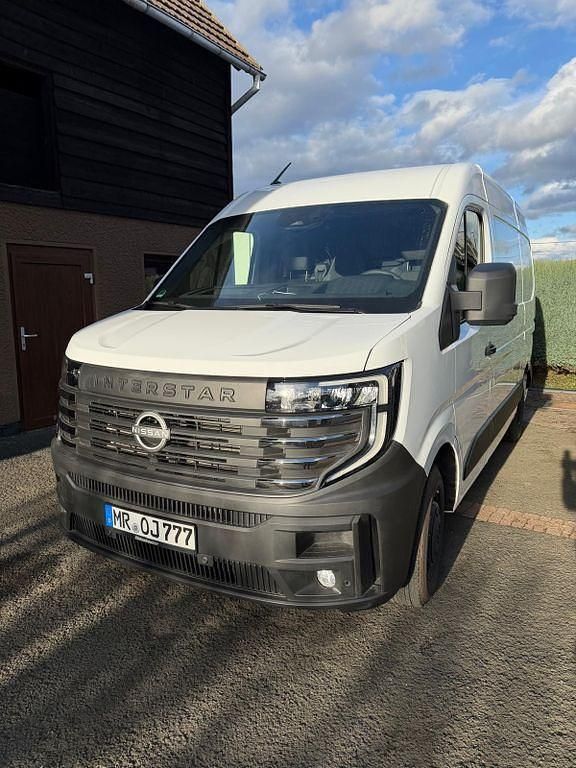 Gebraucht Nissan Interstar 150 PS (110 kW) 2025 Weiß Van