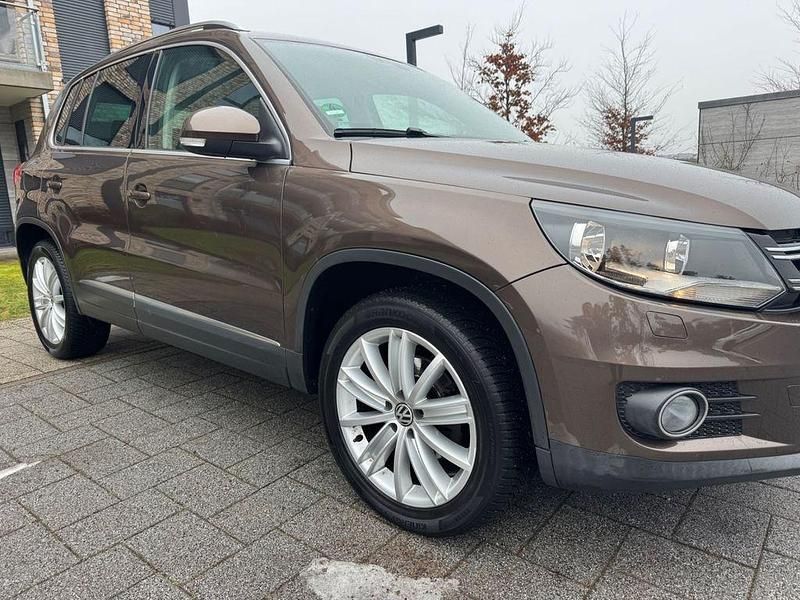 Gebraucht VW Tiguan Sportline 140 PS (102 kW) 2012 Braun SUV