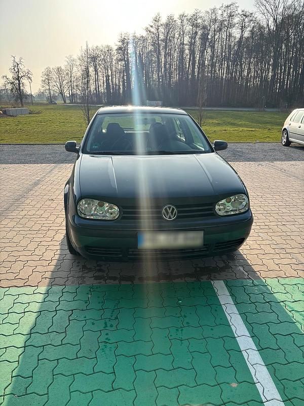 Gebraucht VW Golf IV 75 PS (55 kW) 2000 Grau Kleinwagen