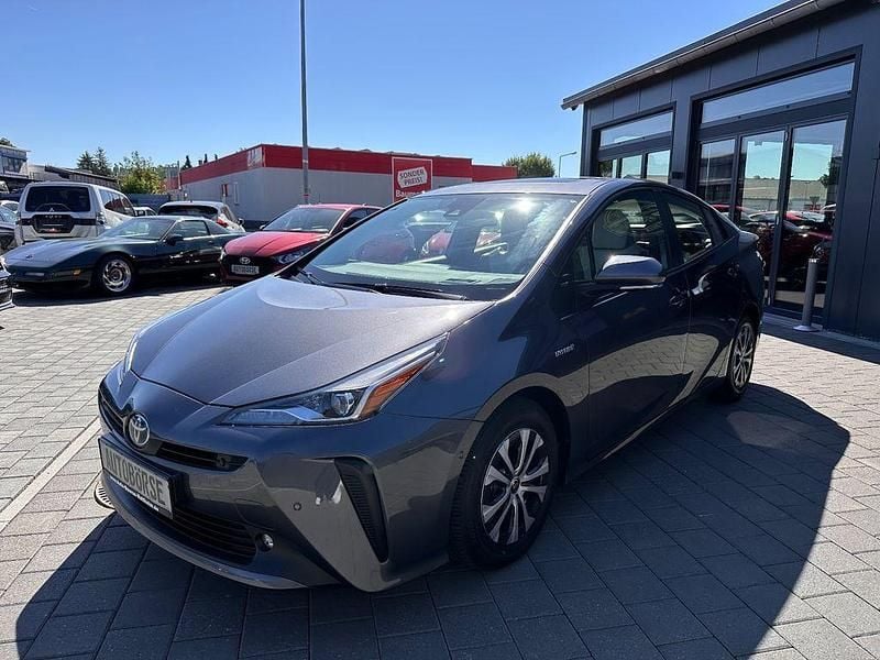 Gebraucht Toyota Prius Executive 98 PS (72 kW) 2021 Grau Kleinwagen