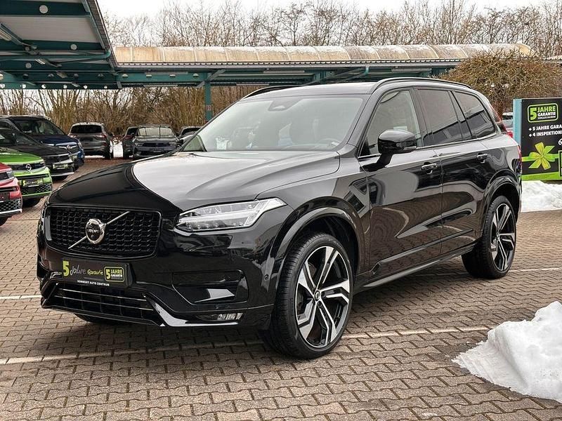 Gebraucht Volvo XC90 Ultimate 235 PS (172 kW) 2023 Onyx black (metallic) SUV