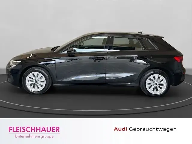 Gebraucht Audi A3 Sportback e-tron Ambiente 204 PS (150 kW) 2024 Mythosschwarz metallic Kleinwagen