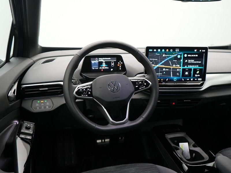 Gebraucht VW ID.4 Pure 125 kW (170 PS) 2025 Blau / blue dusk (metallic) SUV