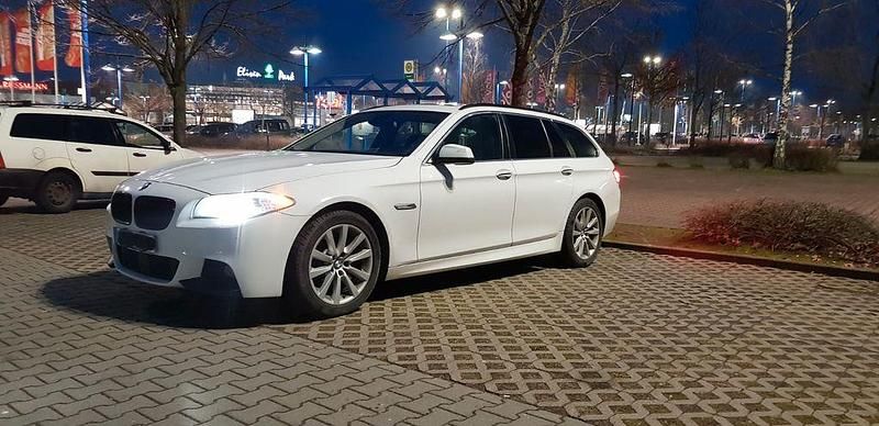 Gebraucht BMW 530 258 PS (189 kW) 2011 Weiß Kombi