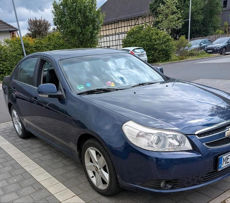 Blau Gebraucht 2007 Chevrolet Epica Limousine | 2.000 € (Superpreis) - Bild 1/4