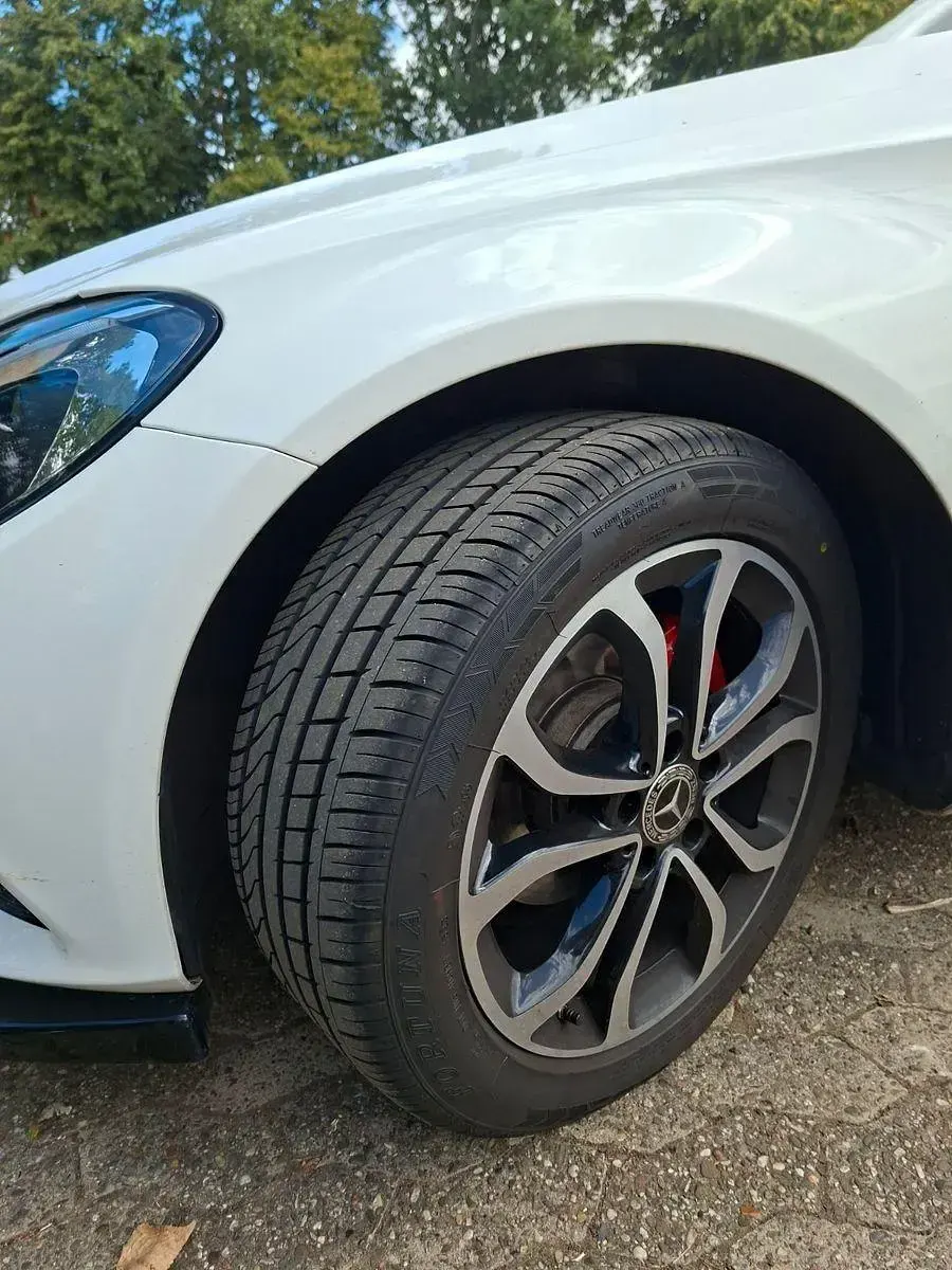Gebraucht Mercedes C180 Avantgarde 156 PS (114 kW) 2017 Weiß Limousine