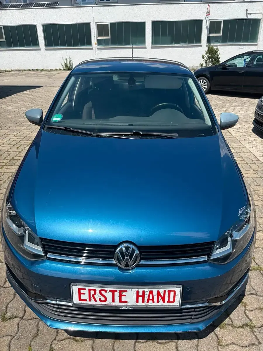 Gebraucht VW Polo 90 PS (66 kW) 2017 Blau Kleinwagen