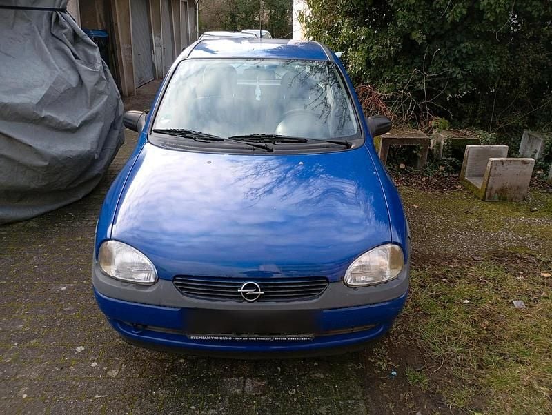 Blau Gebraucht 1998 Opel Corsa Kleinwagen | 250 € (Superpreis) - Bild 1/4