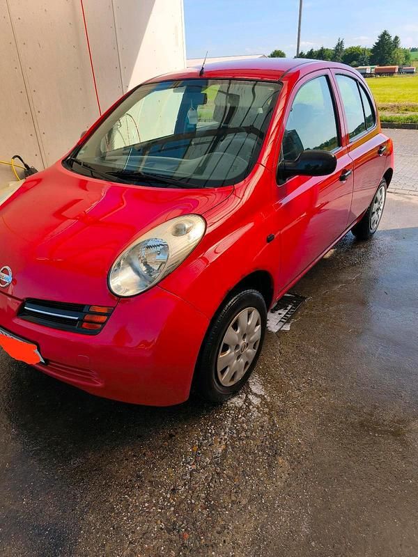 Rot Gebraucht 2004 Nissan Micra Kleinwagen | 500 € (Guter Preis) - Bild 1/4