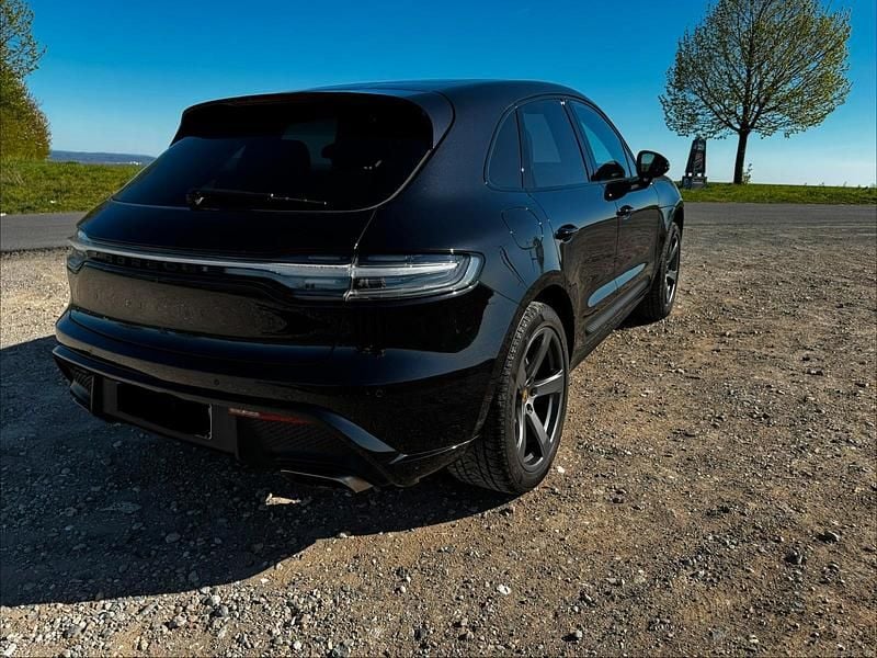 Gebraucht Porsche Macan 265 PS (194 kW) 2021 Schwarz SUV