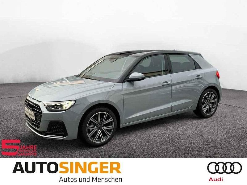 Pfeilgrau perleffekt Neu 2025 Audi A1 Sportback Advanced Plus Kleinwagen | 31.880 € (Etwas zu teuer) - Bild 1/4