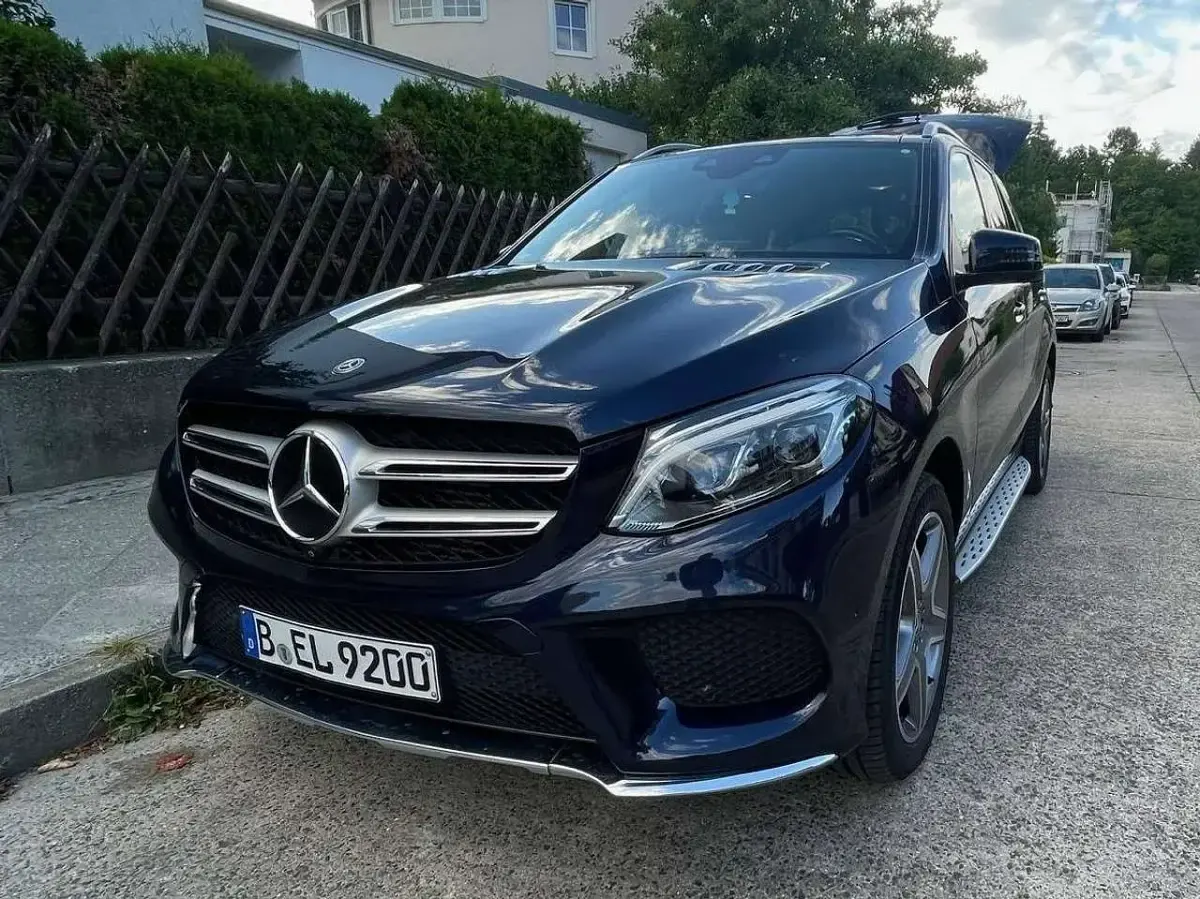 Gebraucht Mercedes GLE350 AMG line 258 PS (189 kW) 2018 Blau SUV