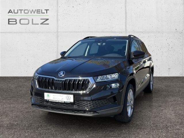 Schwarz Gebraucht 2024 Skoda Karoq Selection SUV | 27.790 € (Superpreis) - Bild 1/4