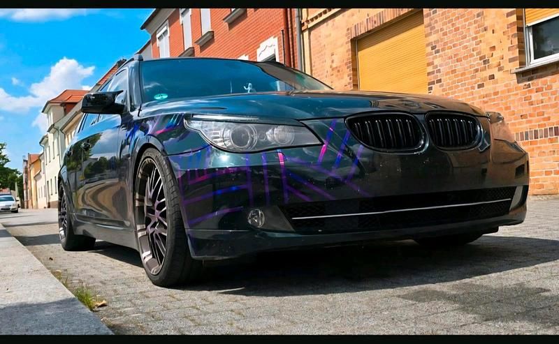 Grün Gebraucht 2008 BMW 530 Kombi | 5.500 € (Guter Preis) - Bild 1/4
