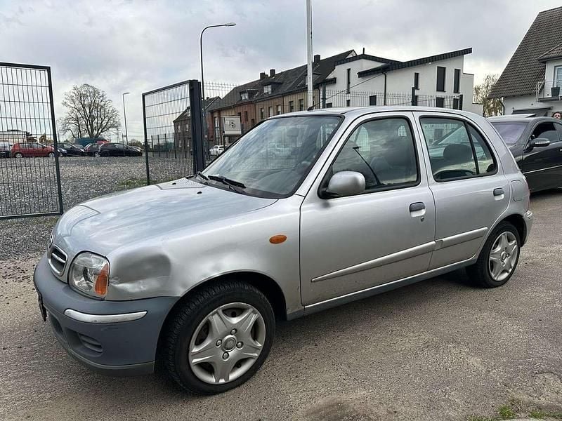 Gebraucht Nissan Micra 60 PS (44 kW) 2002 Silber Kleinwagen