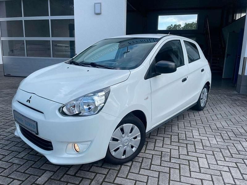 Weiß Gebraucht 2016 Mitsubishi Space Star Kleinwagen | 6.900 € (Etwas zu teuer) - Bild 1/4