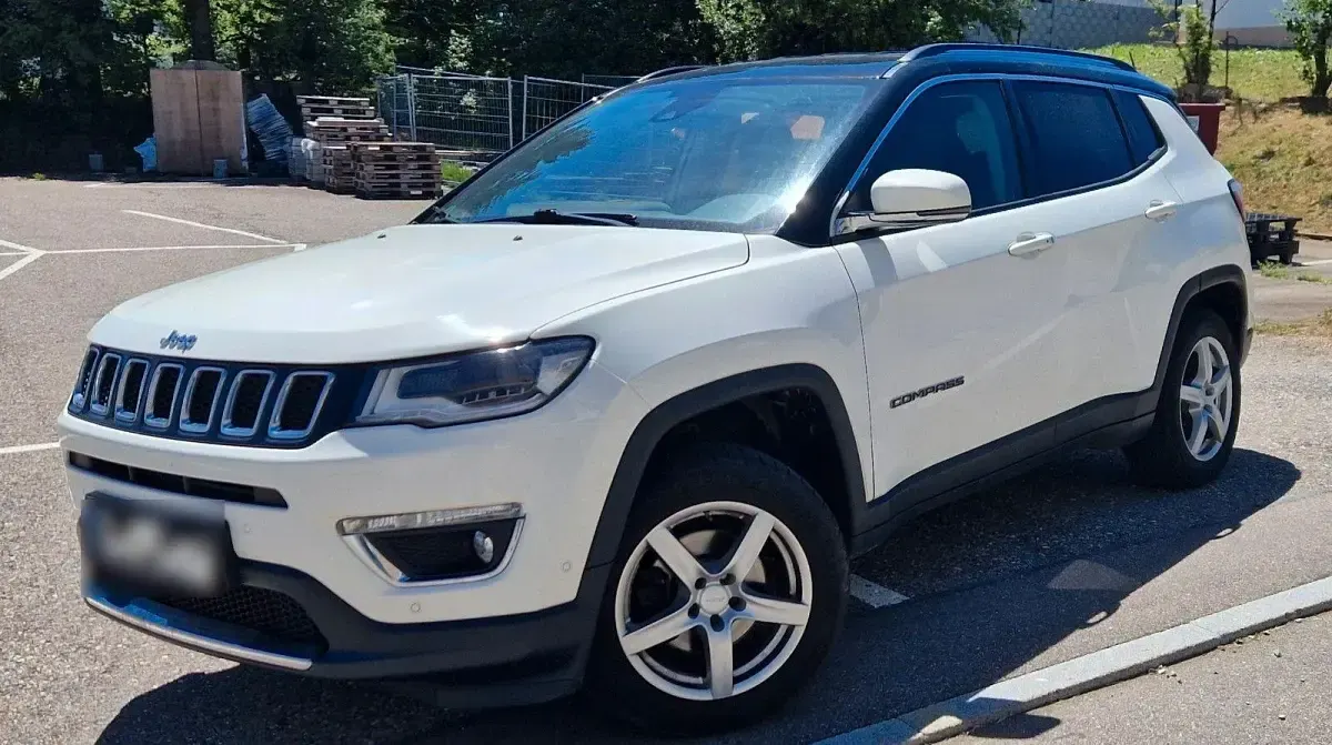 Gebraucht Jeep Compass Limited 170 PS (125 kW) 2018 Weiß SUV
