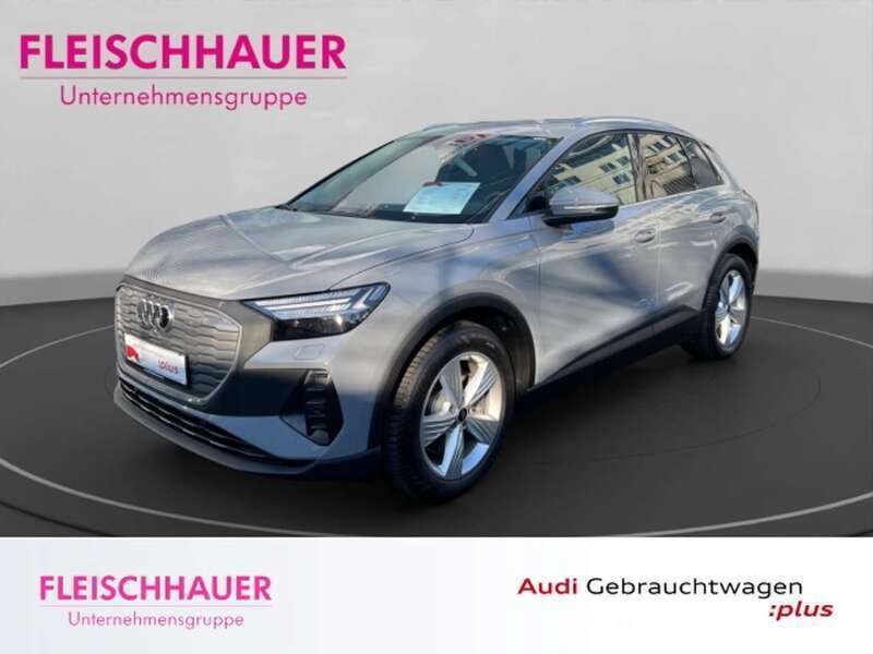Grau Gebraucht 2024 Audi Q4 e-tron Sport SUV | 39.990 € - Bild 1/4