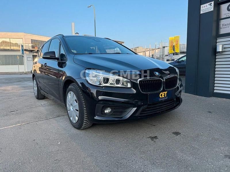 Schwarz Gebraucht 2016 BMW 220 Active Tourer Advantage Van / Kleinbus | 12.900 € (Fairer Preis) - Bild 1/4