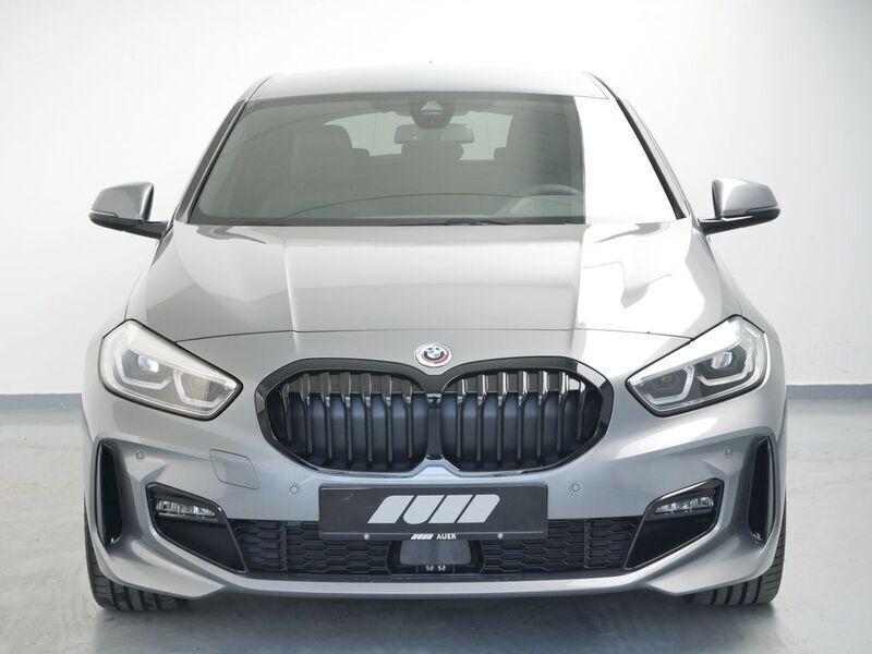 Brugt BMW 118 Performance 136 HK (100 kW) 2023 Grå Hatchback
