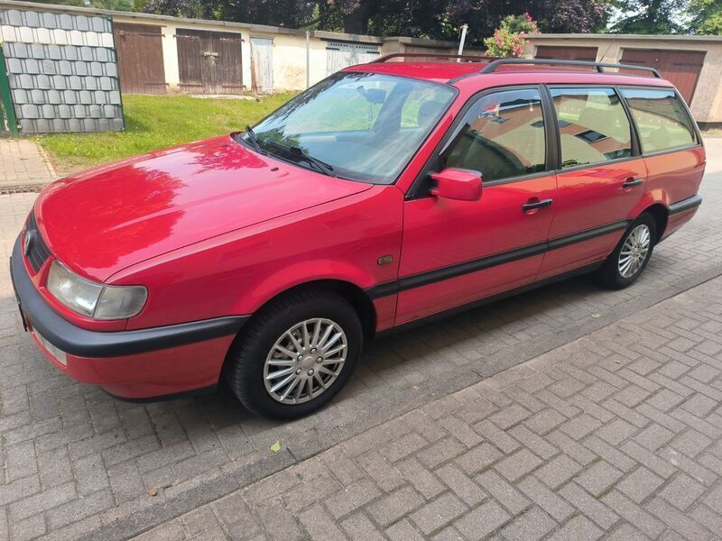 Rot Gebraucht 1996 VW Passat Pacific Kombi | 2.300 € (Fairer Preis) - Bild 1/4