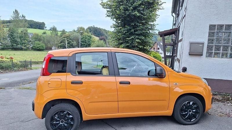 Orange Gebraucht 2018 Fiat Panda Cross Cross Kleinwagen | 4.900 € - Bild 1/4