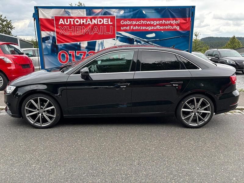 Schwarz Gebraucht 2017 Audi A3 Black Edition Limousine | 20.500 € (Fairer Preis) - Bild 1/4