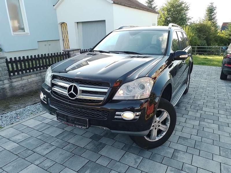 Schwarz Gebraucht 2007 Mercedes GL320 SUV | 8.199 € (Guter Preis) - Bild 1/4