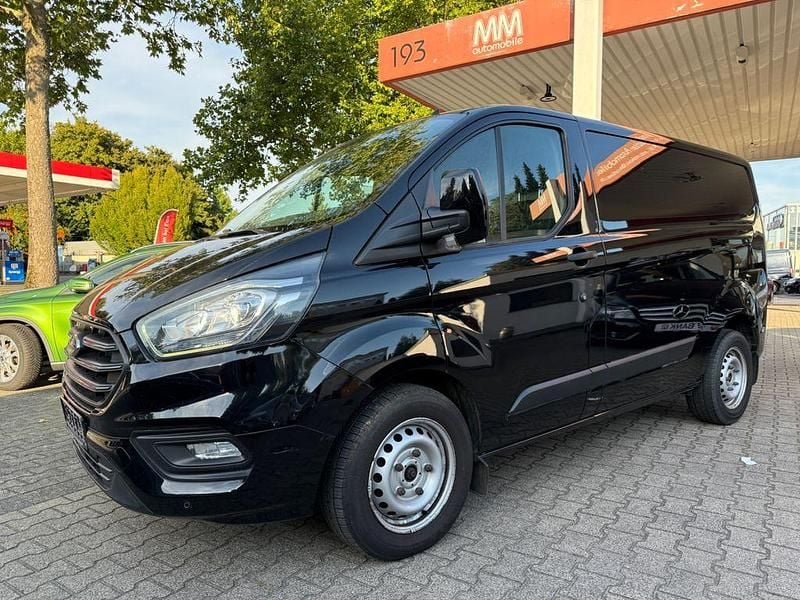 Schwarz Gebraucht 2018 Ford Transit Custom Trend Van / Kleinbus | 13.450 € (Superpreis) - Bild 1/4