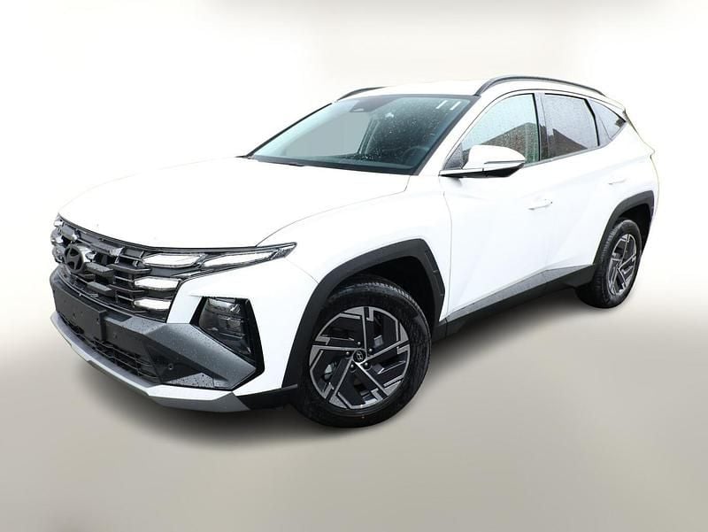 Serenity white mineraleffekt Neu 2025 Hyundai Tucson Select SUV | 31.457 € (Superpreis) - Bild 1/4