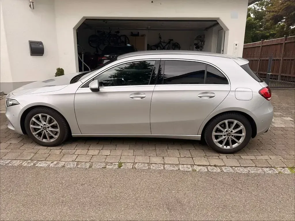 Gebraucht Mercedes A220 Business 190 PS (139 kW) 2019 Silber Limousine