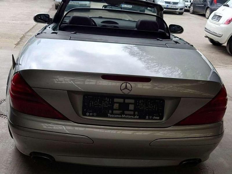 Gebraucht Mercedes SL500 306 PS (225 kW) 2002 Brillantsilber  metalliclack Cabrio