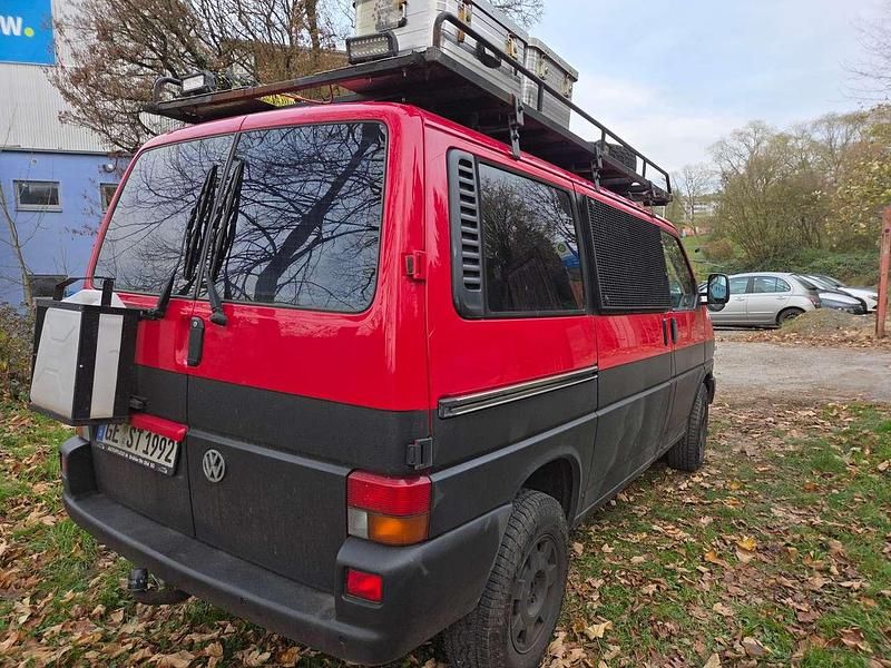 Gebraucht VW T4 102 PS (75 kW) 1998 Rot Van