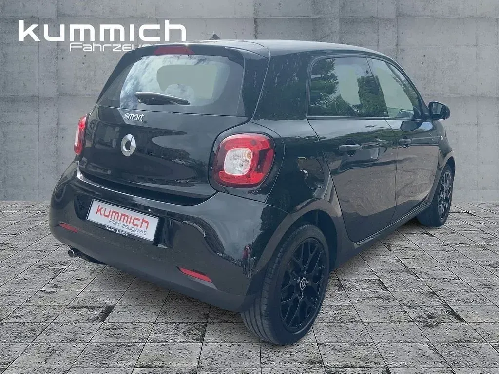 Gebraucht Smart ForFour Passion 90 PS (66 kW) 2018 Schwarz Kleinwagen