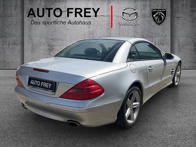 Gebraucht Mercedes SL500 306 PS (225 kW) 2002 Silber Cabrio