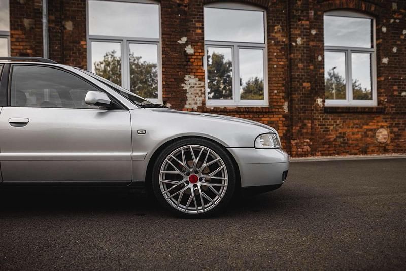 Gebraucht Audi A4 S-Line 193 PS (141 kW) 2000 Silber Kombi