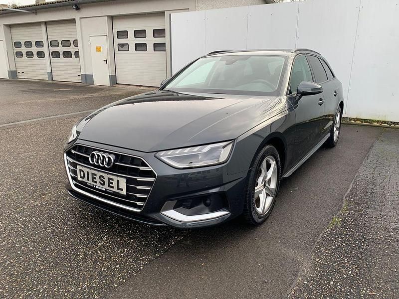 Grau Gebraucht 2022 Audi A4 Advanced Plus Kombi | 22.250 € (Fairer Preis) - Bild 1/4