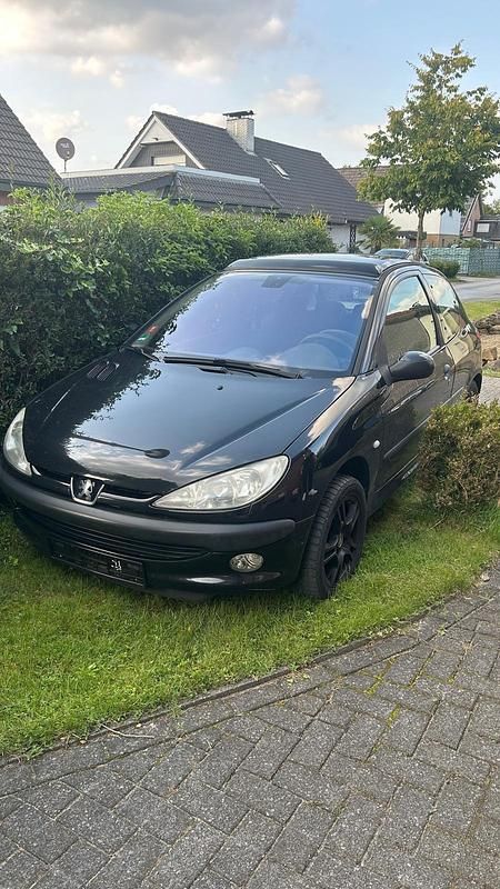 Schwarz Gebraucht 2001 Peugeot 206 Kleinwagen | 700 € (Fairer Preis) - Bild 1/4