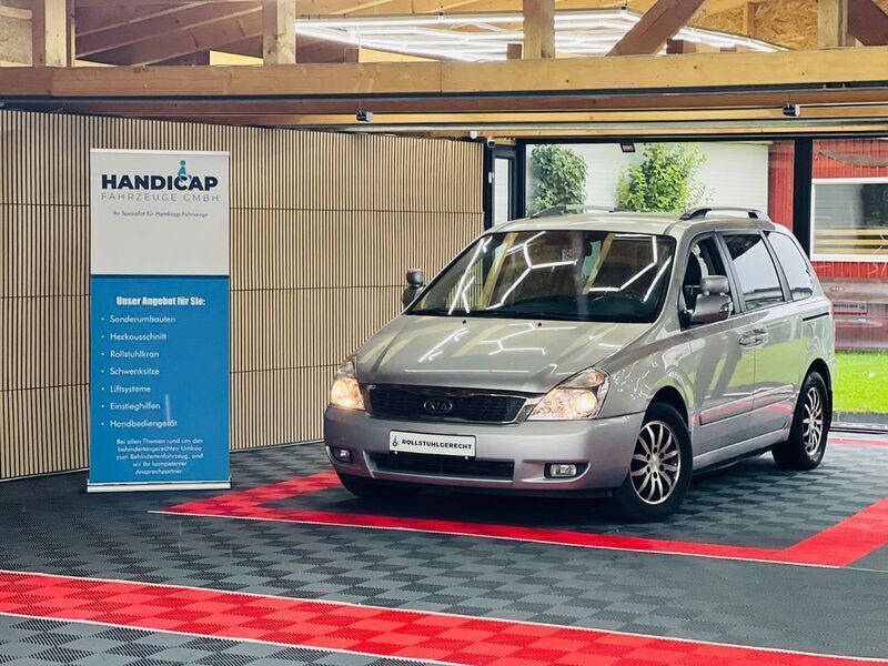 Gebraucht Kia Carnival 194 PS (142 kW) 2010 Silber Van / Kleinbus