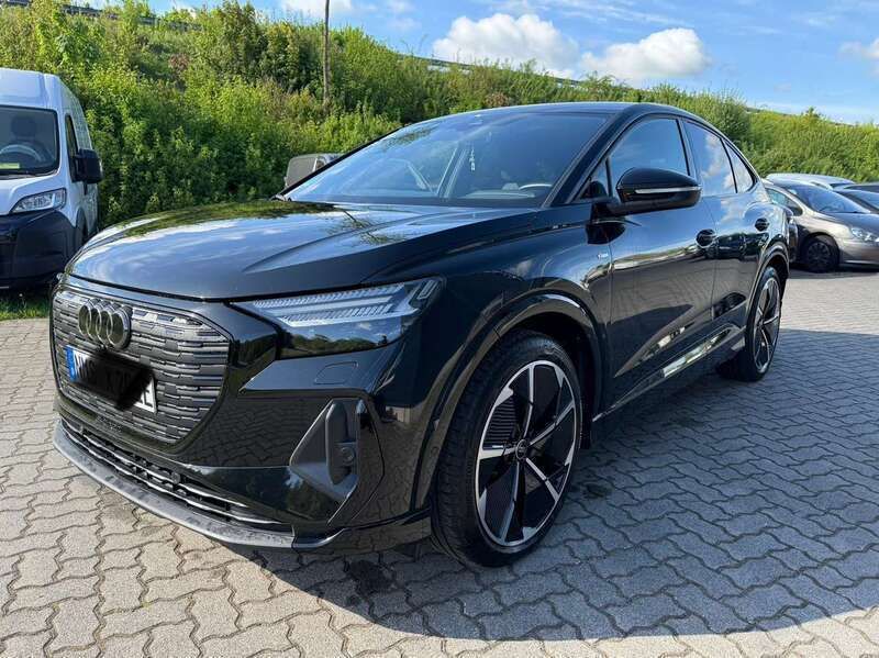 Schwarz Gebraucht 2023 Audi Q4 Sportback e-tron S-Line SUV | 38.890 € (Guter Preis) - Bild 1/4