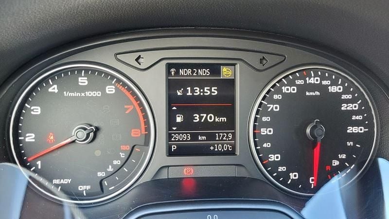 Gebraucht Audi Q2 Advanced 150 PS (110 kW) 2023 Grau SUV