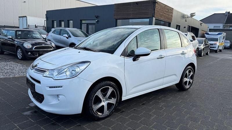 Weiß Gebraucht 2017 Citroën C3 SELECTION Limousine | 4.950 € (Fairer Preis) - Bild 1/4