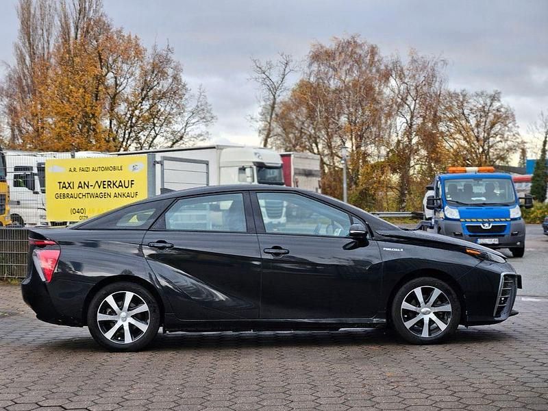 Gebraucht Toyota Mirai H2 75 PS (55 kW) 2017 Schwarz Limousine